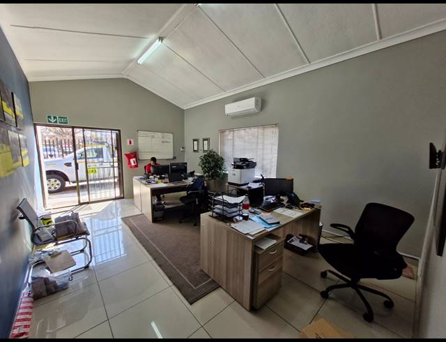 350M² OFFICE TO LET IN PARKDENE